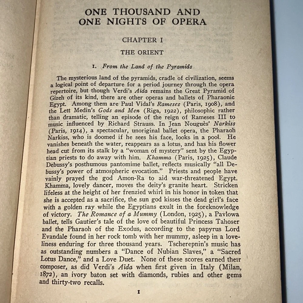 A THOUSAND AND ONE NIGHTS OF OPERA HARDCOVER BOOK 1926 ALMOST 100 YEARS OLD